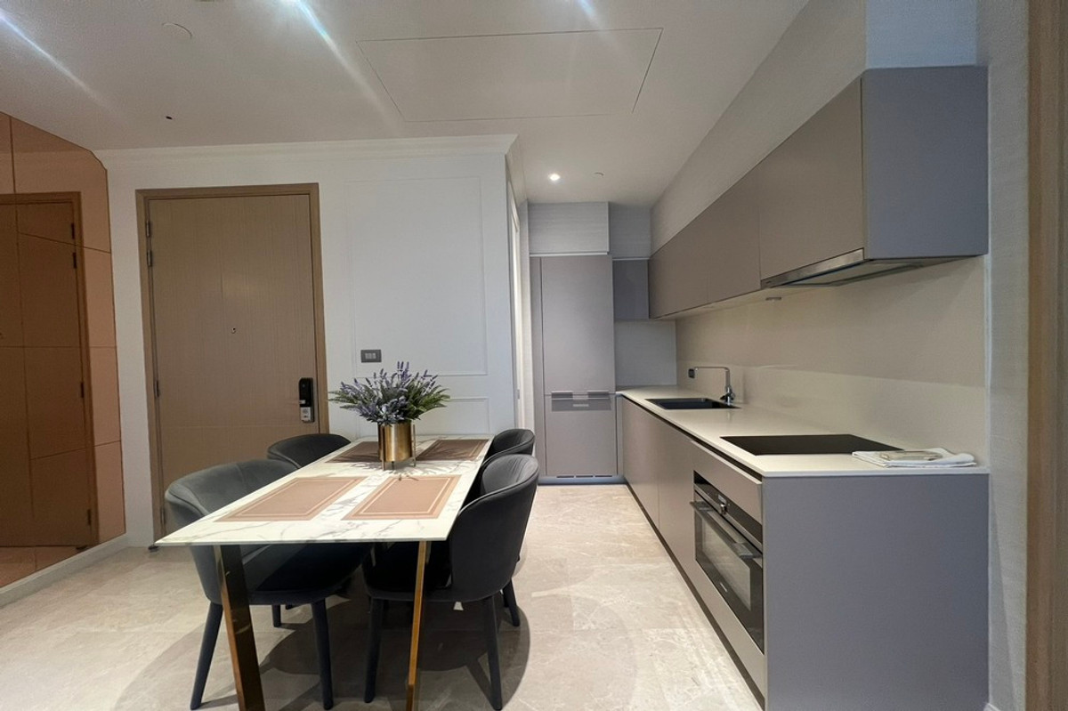 For RentCondoWongwianyai, Charoennakor : 🔥 For Rent !! river view, high floor 30++ !! 🔥 Code C20251200026..........Magnolias Waterfront Residences Iconsiam, 1 bedroom, 1 bathroom, furnished, ready to move in📣📣