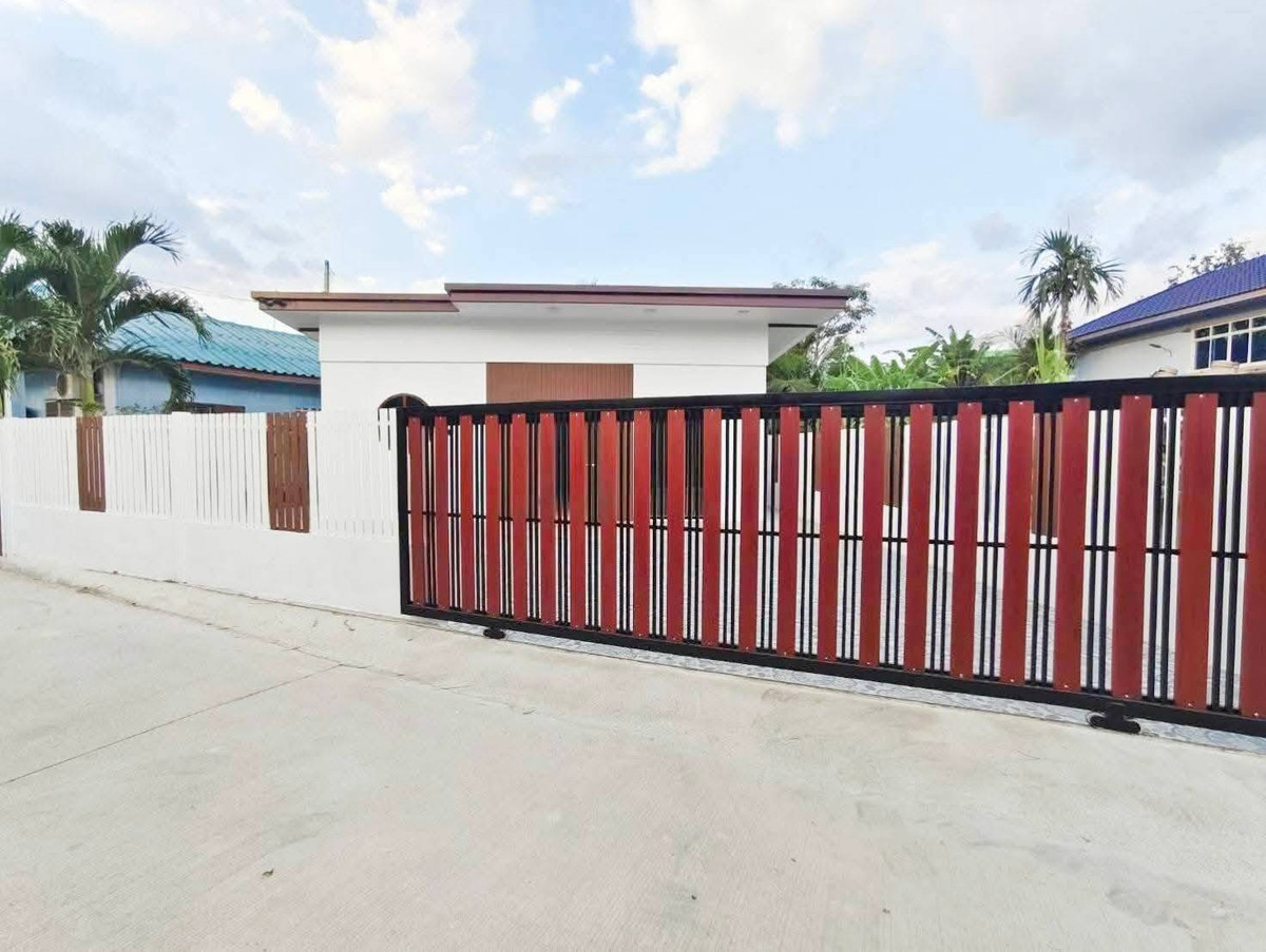 For SaleTownhomePattaya, Bangsaen, Chonburi : Saenrak Project 3 Townhouse / 2 Bedrooms (FOR SALE) AM013