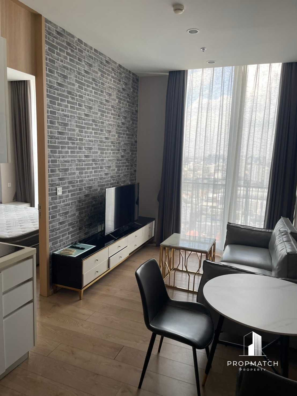 ให้เช่าคอนโดสุขุมวิท อโศก ทองหล่อ : ✨Flash Deal ✨NOBLE BE19( 1Bed 1Bath 34.41SQM.) แต่งครบพร้อมอยู่ !! เพียง 25,000บาทต่อเดือน Tel.0981315848 @propmatch