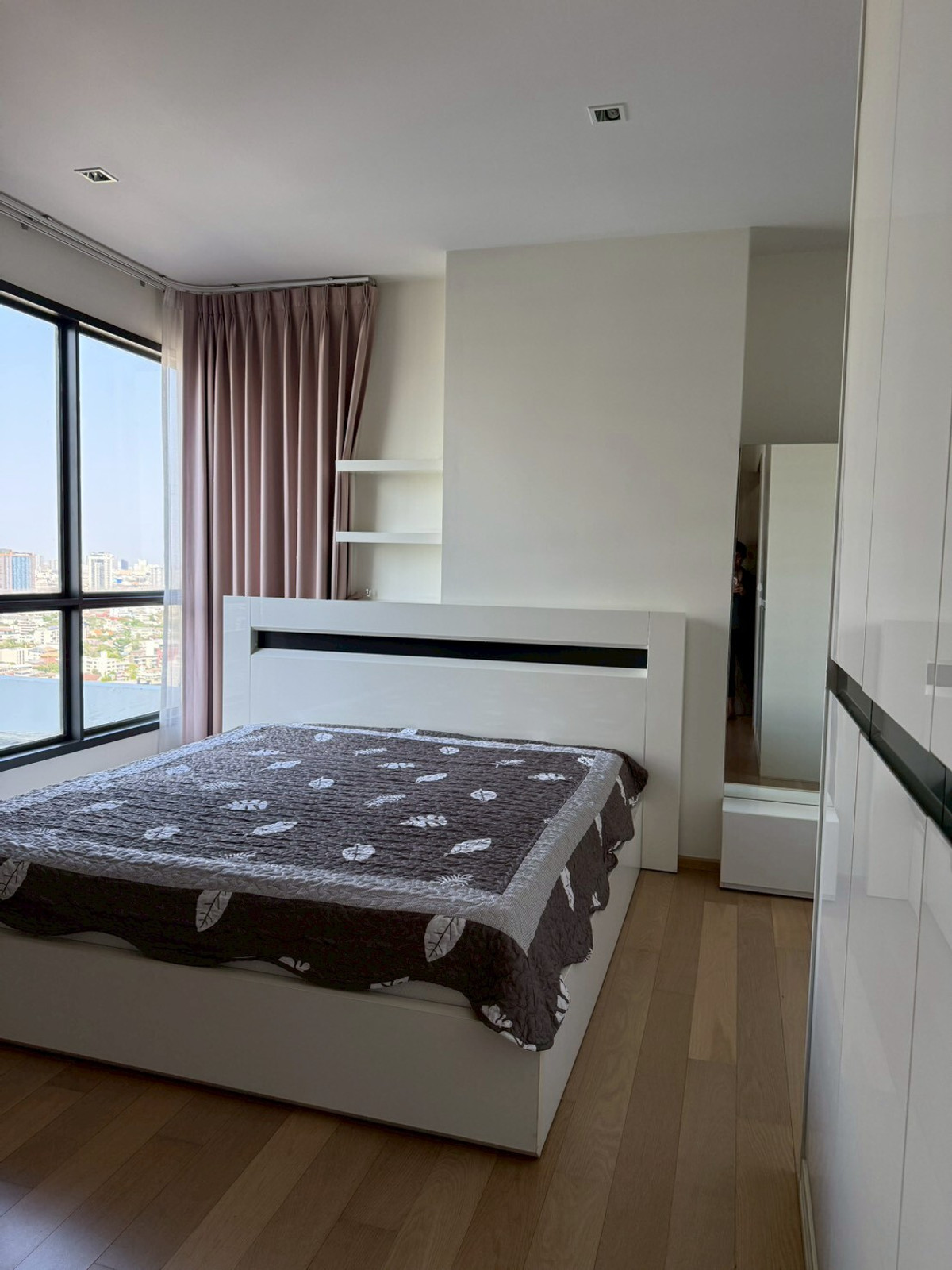 ขายคอนโดสุขุมวิท อโศก ทองหล่อ : 🔥ขายด่วนราคาสุดคุ้ม🔥 คอนโด 2 ห้องนอนขนาดใหญ่ ใกล้ BTS พร้อมพงษ์ - U5922653