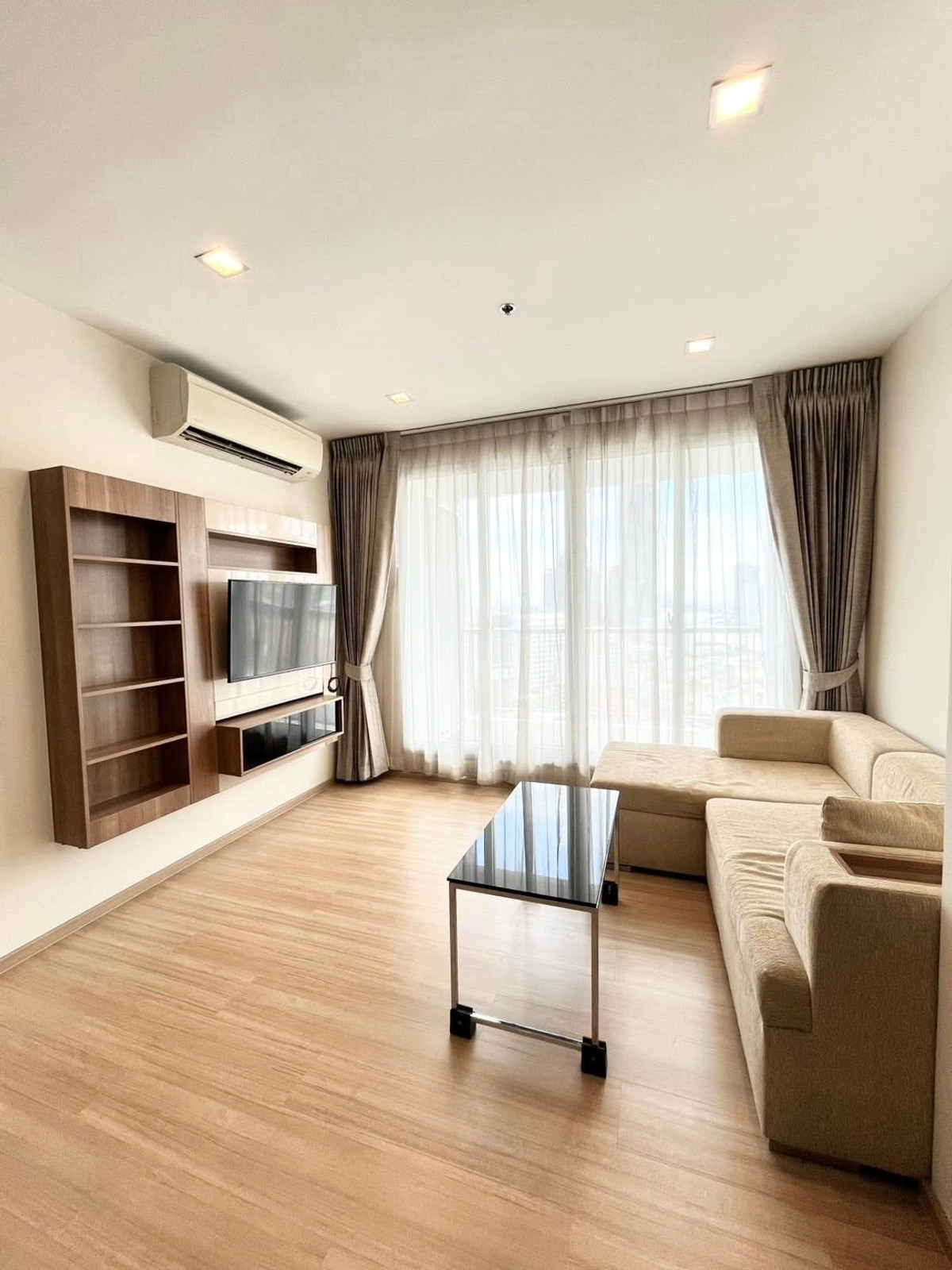 For RentCondoSathorn, Narathiwat : For Rent: Rhythm Sathorn, 52,000 THB [NCr251258]