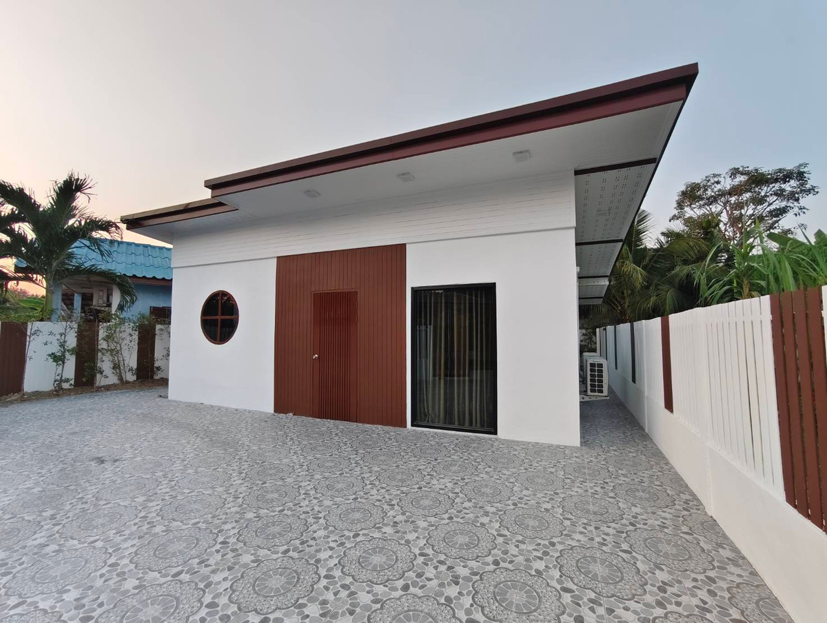 For SaleHousePattaya, Bangsaen, Chonburi : House with land in Soi Tesaban 1 / 3 bedrooms (for sale), House with land in Soi Tesaban 1 / 3 Bedrooms (FOR SALE) AM020