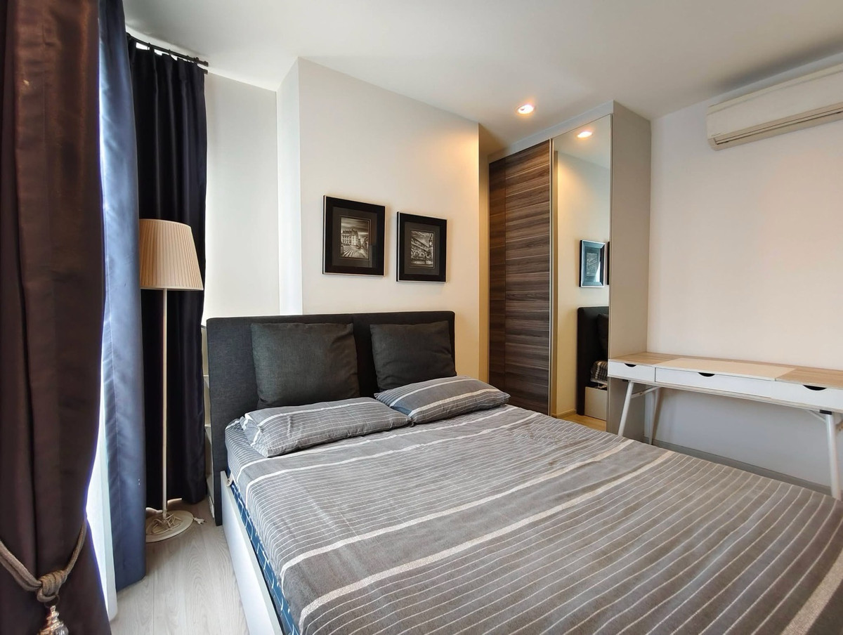 For RentCondoRatchadapisek, Huaikwang, Suttisan : Centric Huai Khwang only 19,000, extra large room 40sqm, high floor, ready to move, make an appointment to see 064-6696546 Minnie