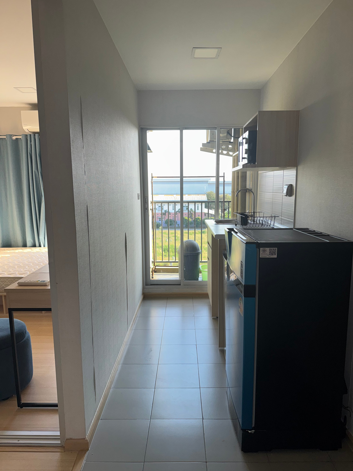 ให้เช่าคอนโดปทุมธานี รังสิต ธรรมศาสตร์ : ✅ ว่าง! พร้อมเข้าอยู่ Plum ALIVE 2 🌟 ค่าเช่าถูก! 7,500 บาท/เดือน 🛏 1 ห้องนอนบานสไลด์ 📏 26 ตร.ม. 🏙️ ตึก D ชั้น 6 🚫 ไม่รับ Co-Agent