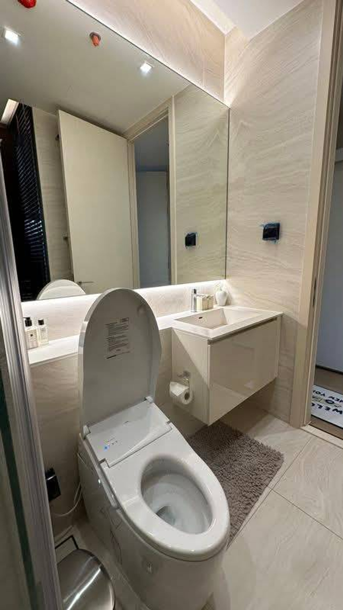 For SaleCondoSukhumvit, Asoke, Thonglor : The Strand Thonglor Ultra-Luxury 1-Bedroom Residence Next to BTS Thonglor Please call: 062-496-6454