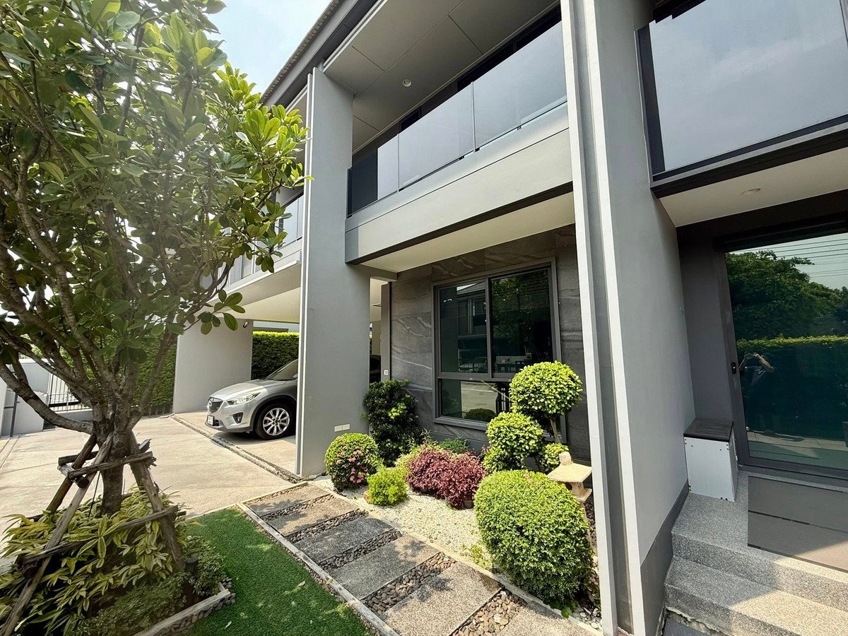 For RentHousePattanakan, Srinakarin : Setthasiri Krungthepkreetha 2 / 4 Bedrooms (FOR RENT) BZD099