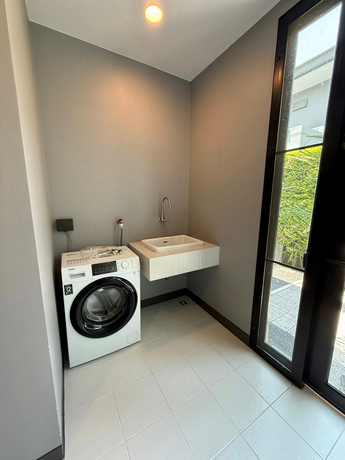 For RentHousePattanakan, Srinakarin : Setthasiri Krungthepkreetha 2 / 4 Bedrooms (FOR RENT) BZD099
