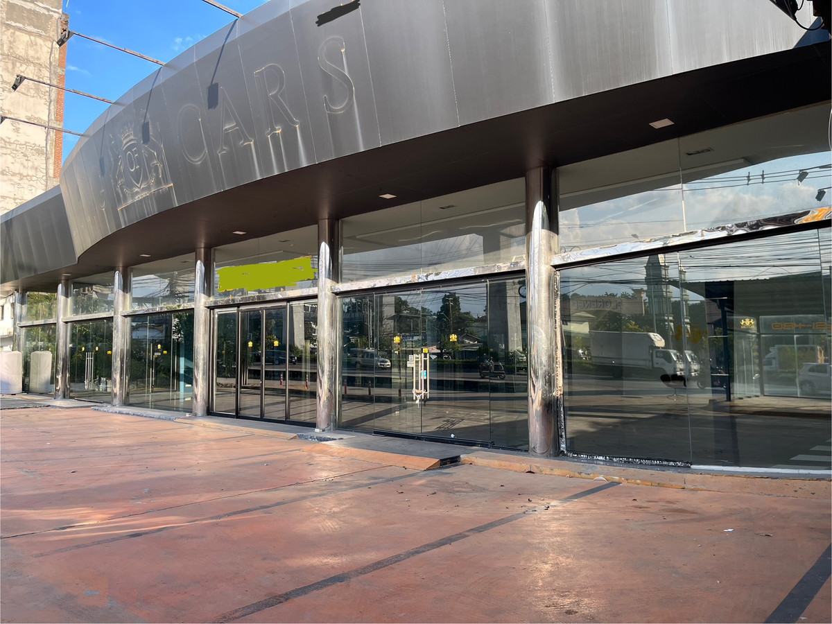 ให้เช่าโชว์รูมพัฒนาการ ศรีนครินทร์ : โชว์รูม ร้านค้า มีที่จอดรถ พร้อมใช้งาน ริมถนนศรีนครินทร์