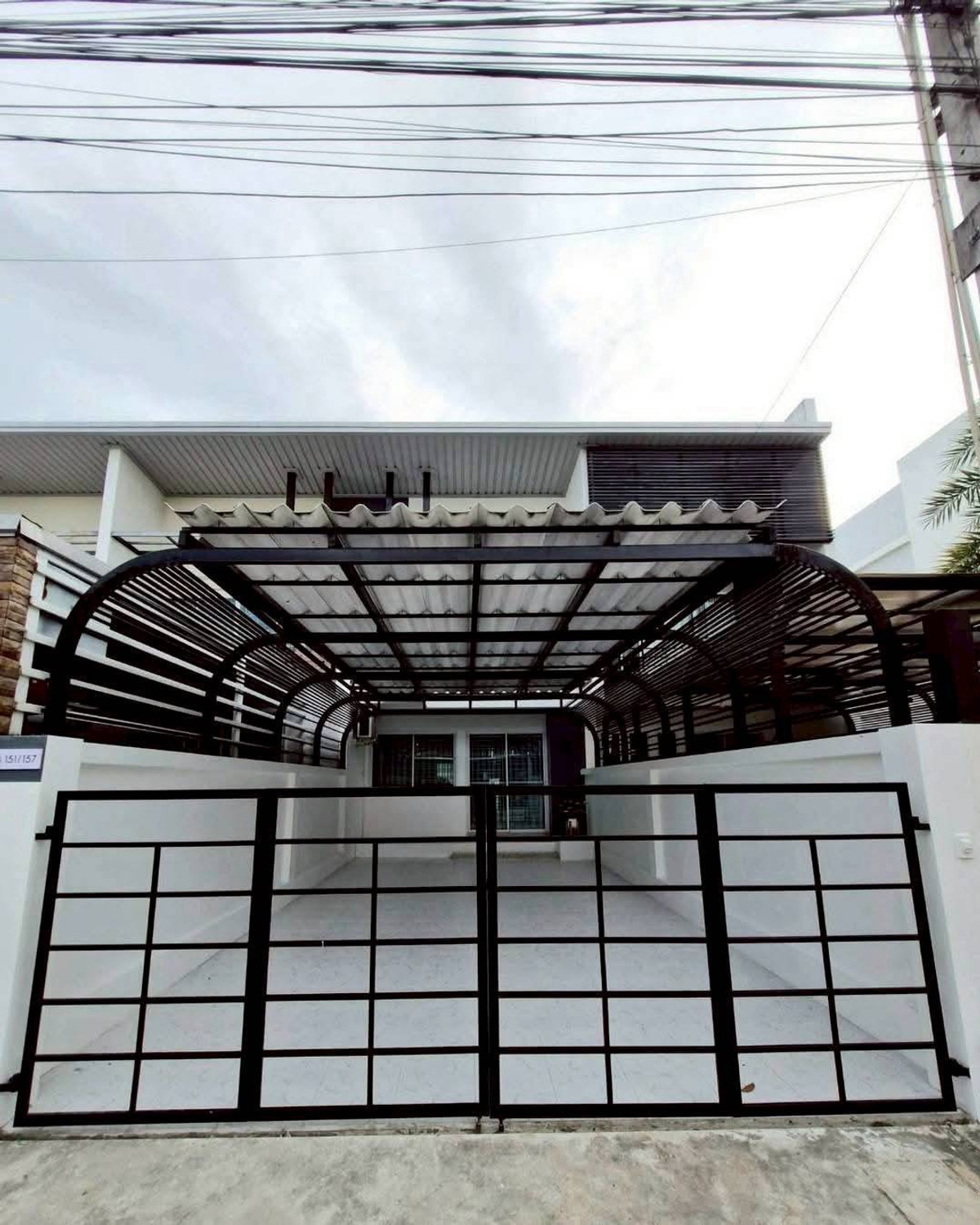 ขายทาวน์โฮมพัทยา บางแสน ชลบุรี สัตหีบ : ทาวน์โฮม ชัยพฤกษ์ ทาวน์โฮม / 2 ห้องนอน (ขายพร้อมผู้เช่า), Chaiyapruek Townhome / Townhome 2 Bedrooms (SALE WITH TENANT) AM015