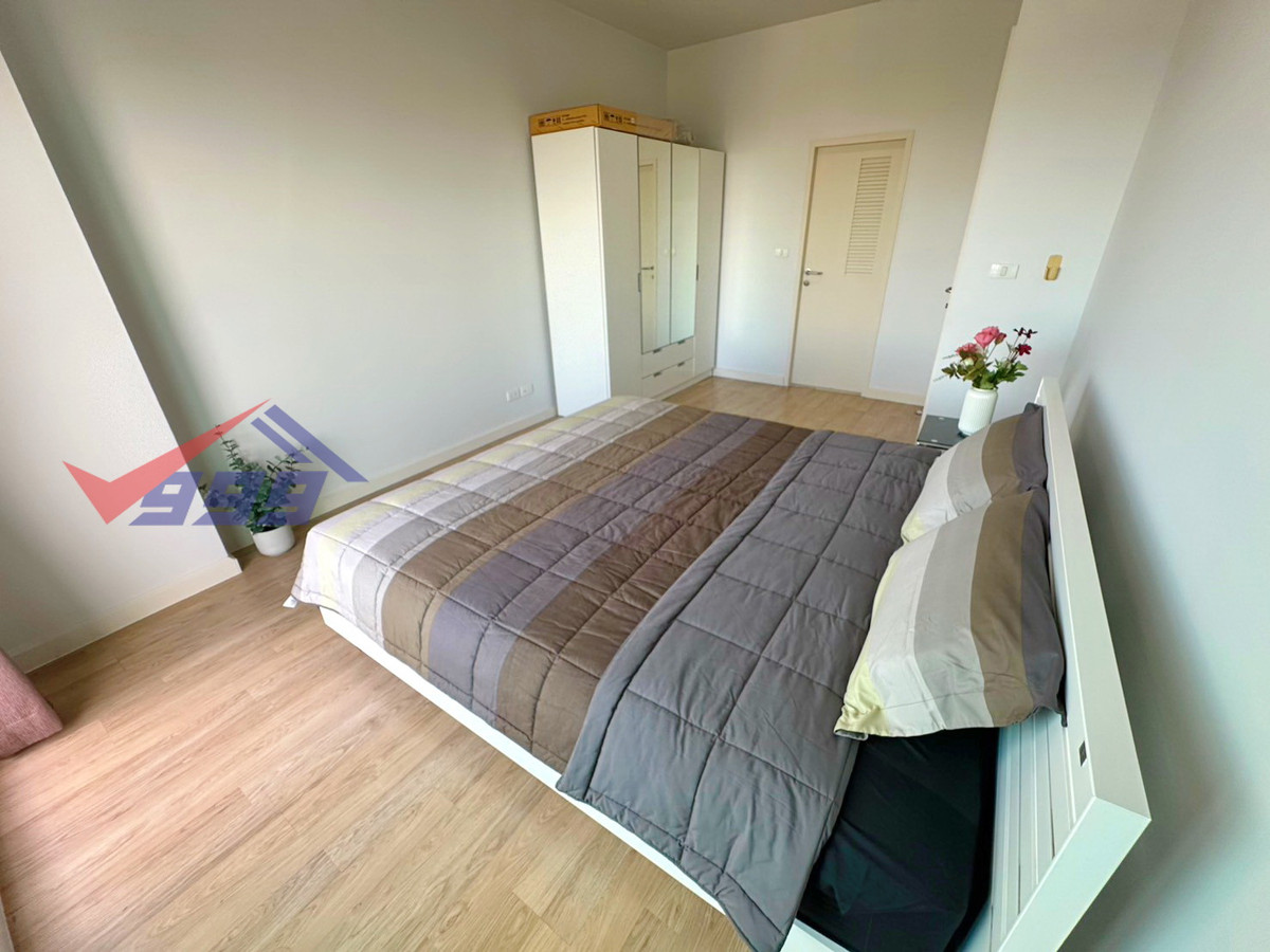 For RentCondoPattanakan, Srinakarin : For rent: Corner condo, 2 bedrooms, clean and tidy room