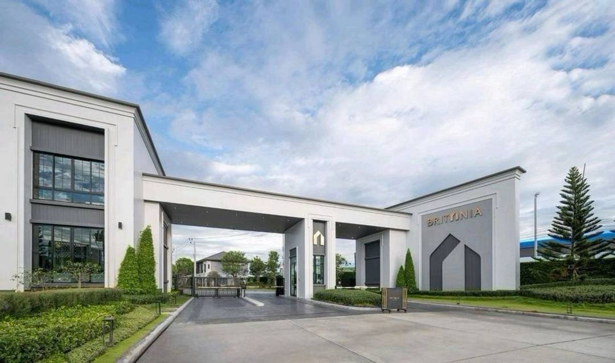 ขายบ้านบางนา แบริ่ง ลาซาล : 🔥บ้านใหม่มือ1🔥