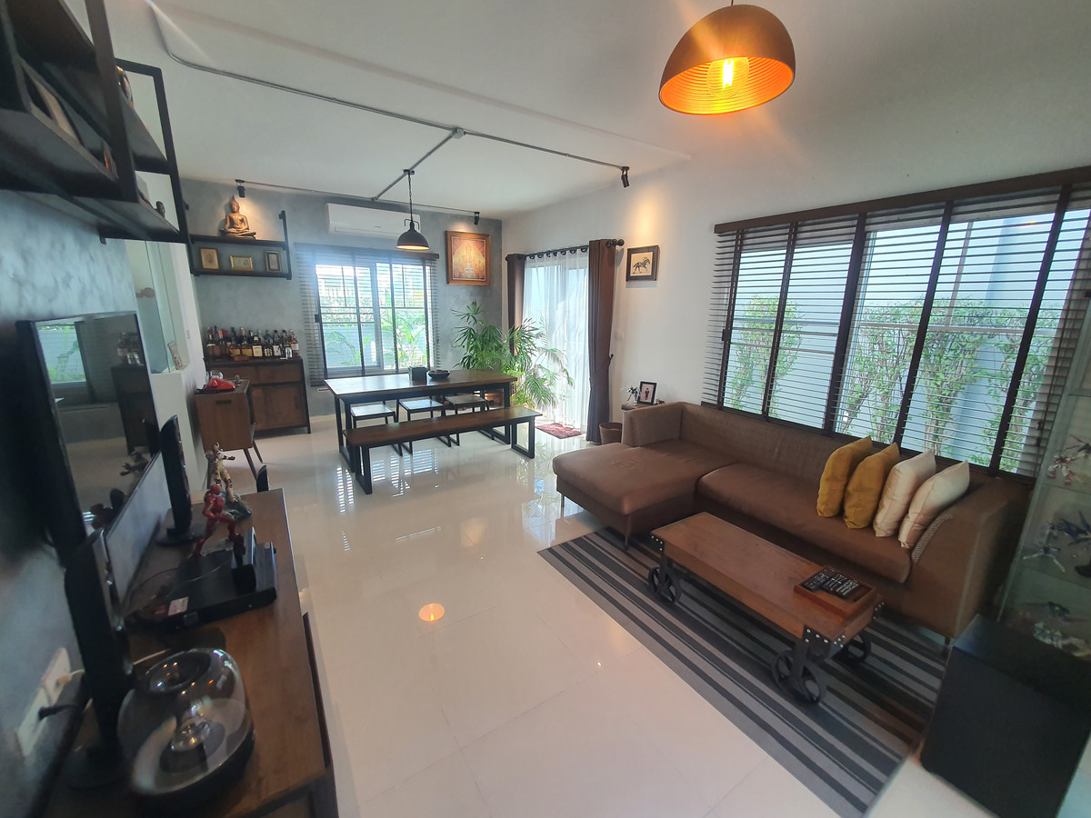 ขายบ้านพุทธมณฑล ศาลายา : ขายบ้านเดี่ยวหลังมุม ม.วิลลาจจิโอ ปิ่นเกล้า-ศาลายา จาก Land & Houses  บ้านสวย สไตล์ Urban Cottage, สวนรอบบ้านร่มรื่น, ใกล้มหาวิทยาลัยมหิดล เพียง 3 กม. 