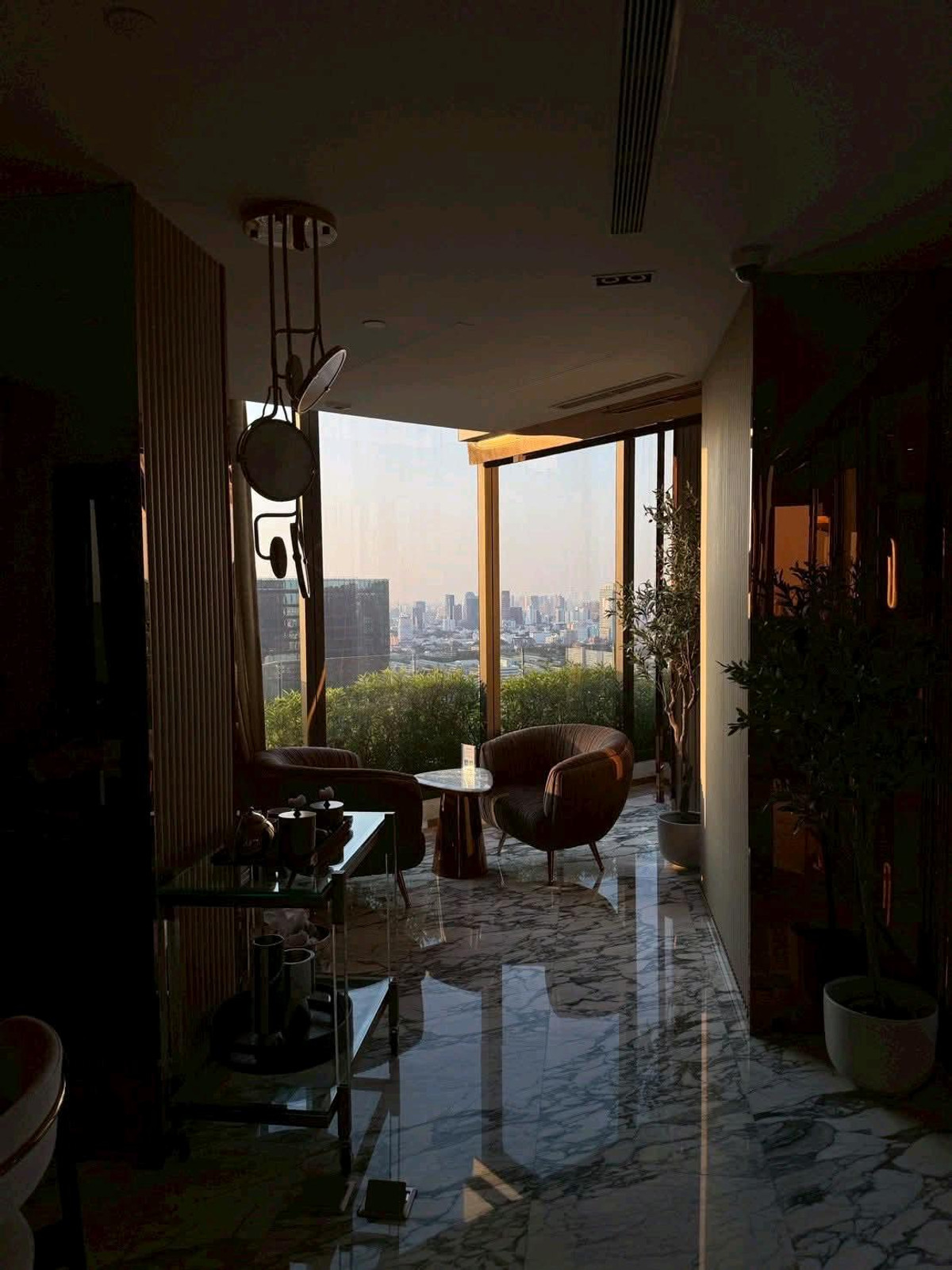 ให้เช่าคอนโดพระราม 9 เพชรบุรีตัดใหม่ RCA : ให้เช่าคอนโด✨️Ashton Asoke – Rama 9✨️MRT พระราม9