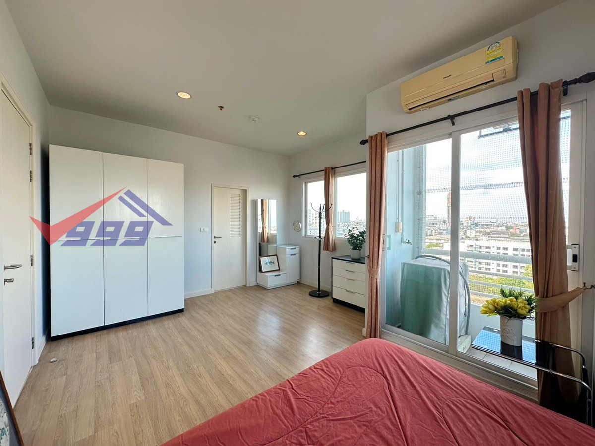 For RentCondoPattanakan, Srinakarin : For rent: Corner condo, 2 bedrooms, clean and tidy room