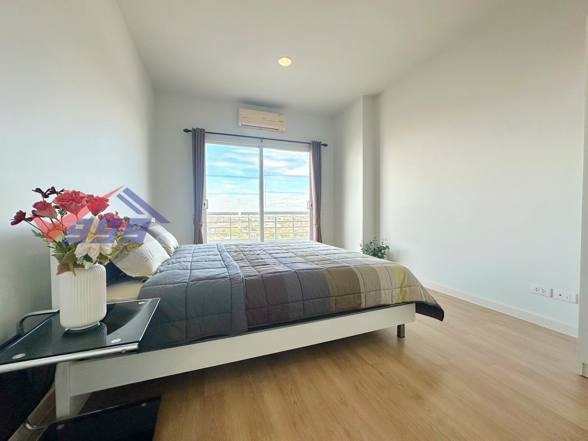 For RentCondoPattanakan, Srinakarin : For rent: Corner condo, 2 bedrooms, clean and tidy room