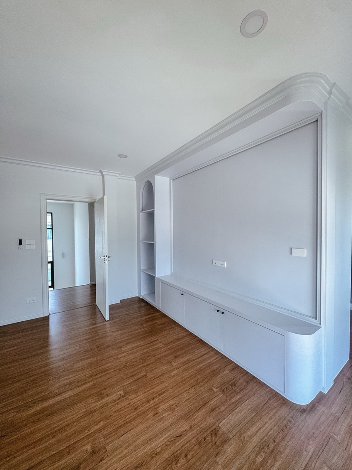 ขายบ้านมหาชัย สมุทรสาคร : 𝗟𝗮𝗸𝗲 𝗦𝗲𝗿𝗲𝗻𝗲 𝗥𝗮𝗺𝗮 𝟮 บ้านใหม่ ต่อเติมครัว บิ้วอินครบ 