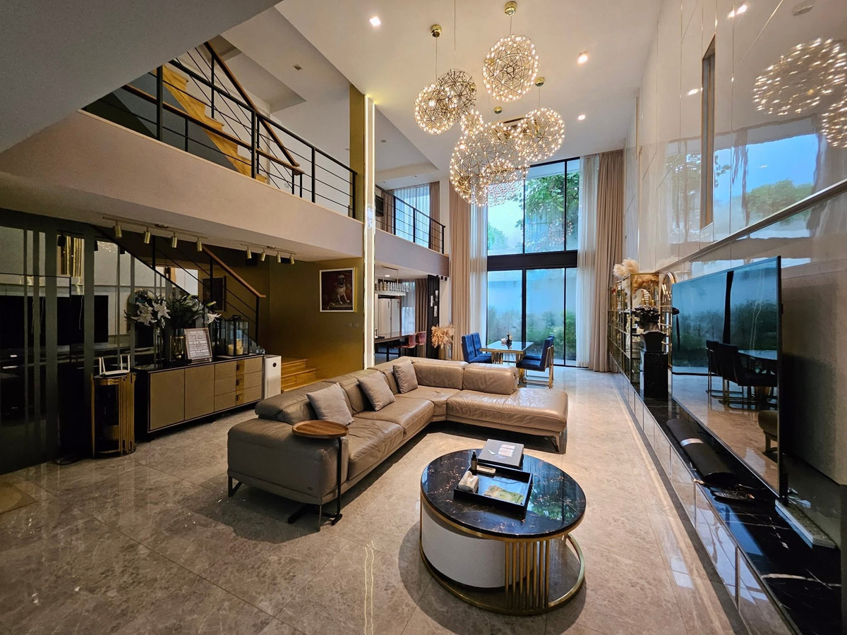 TownhomeChokchai 4, Ladprao 71, Ladprao 48, : For sale/rent, luxury townhome, 3.5 floors, Glam by Asset Wise, Lat Phrao, 5 minutes to Central Eastville.