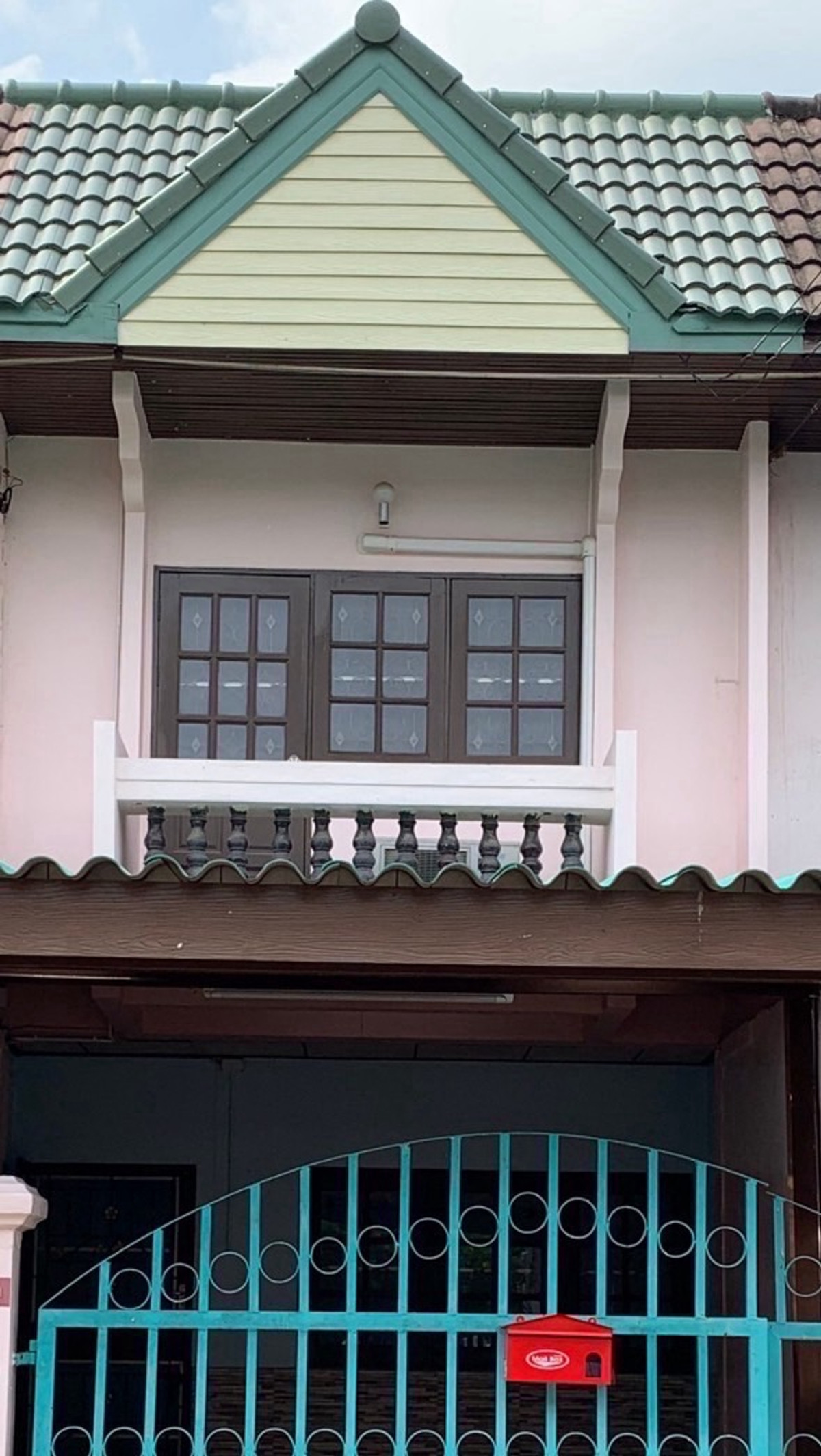 For RentTownhomePhutthamonthon, Salaya : Large townhouse for rent, good location, near Mahidol University, only 3 km., Phutthamonthon Sai 4.