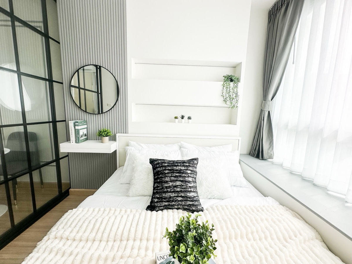 For SaleCondoLadprao101, Happy Land, The Mall Bang Kapi : Urgent sale 🔥 Price 1.59 million baht. Condo near Bts Lat Phrao 101, newly decorated, ready to move in.