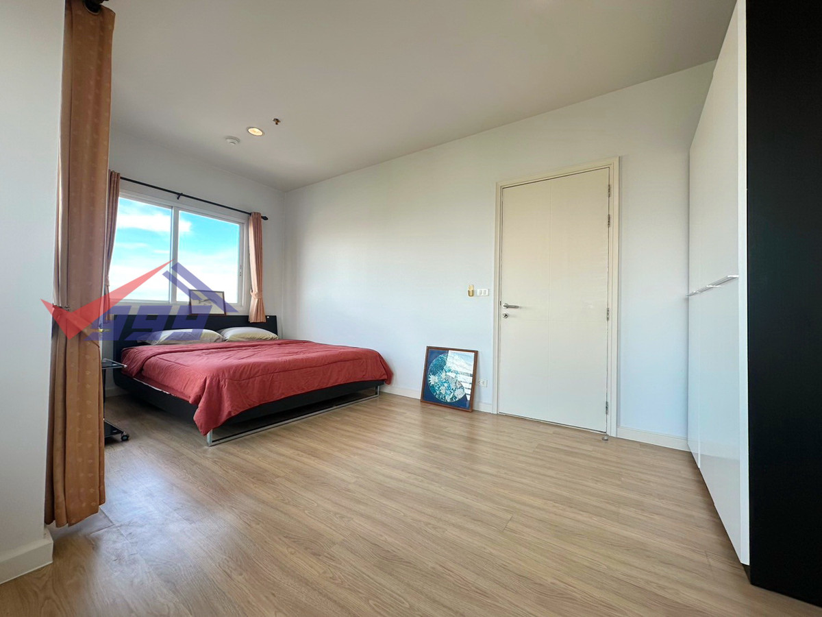 For RentCondoPattanakan, Srinakarin : For rent: Corner condo, 2 bedrooms, clean and tidy room