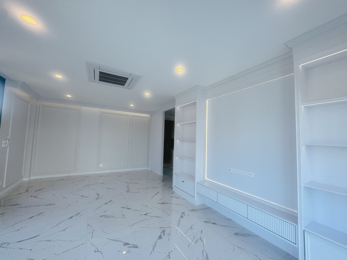 ขายบ้านมหาชัย สมุทรสาคร : 𝗟𝗮𝗸𝗲 𝗦𝗲𝗿𝗲𝗻𝗲 𝗥𝗮𝗺𝗮 𝟮 บ้านใหม่ ต่อเติมครัว บิ้วอินครบ 