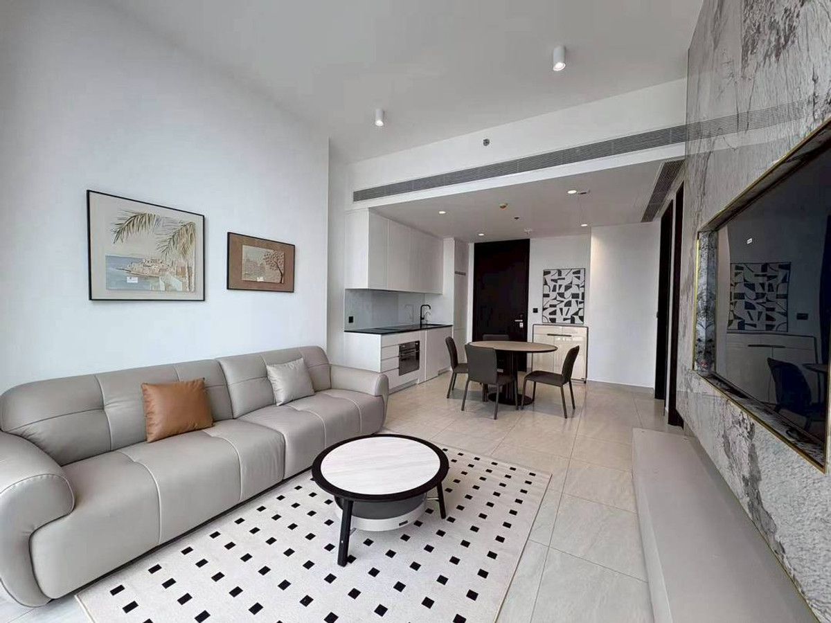 For RentCondoSathorn, Narathiwat : Pet-Friendly Prime Location, only 200 m. to Bts Saint Louis.