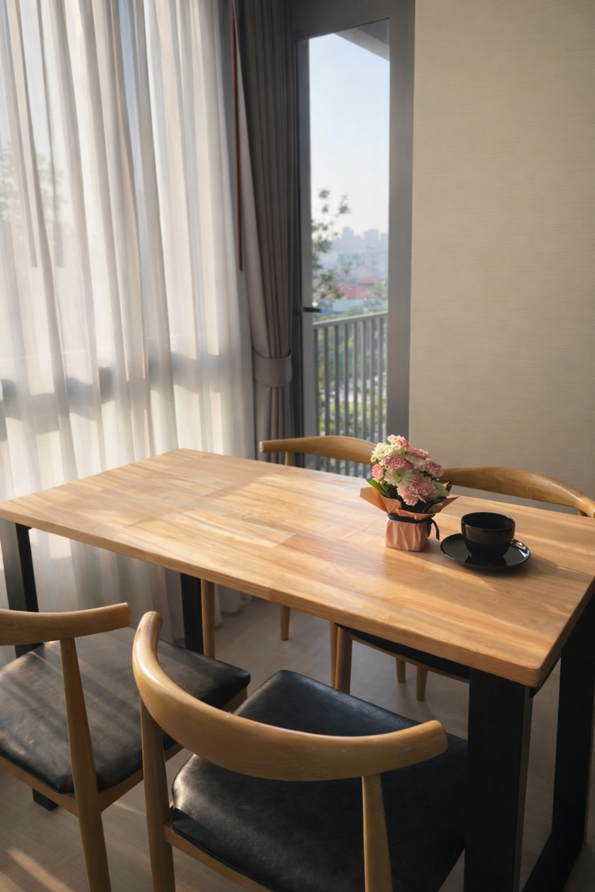 For RentCondoSukhumvit, Asoke, Thonglor : For rent: Quintara Phum Sukhumvit 39, pool view.