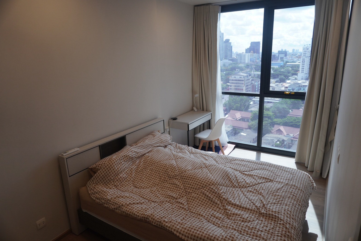 For SaleCondoSukhumvit, Asoke, Thonglor : For sale Oka Haus Sukhumvit 36, very beautiful room, high floor, city view, most importantly, very expensive price.