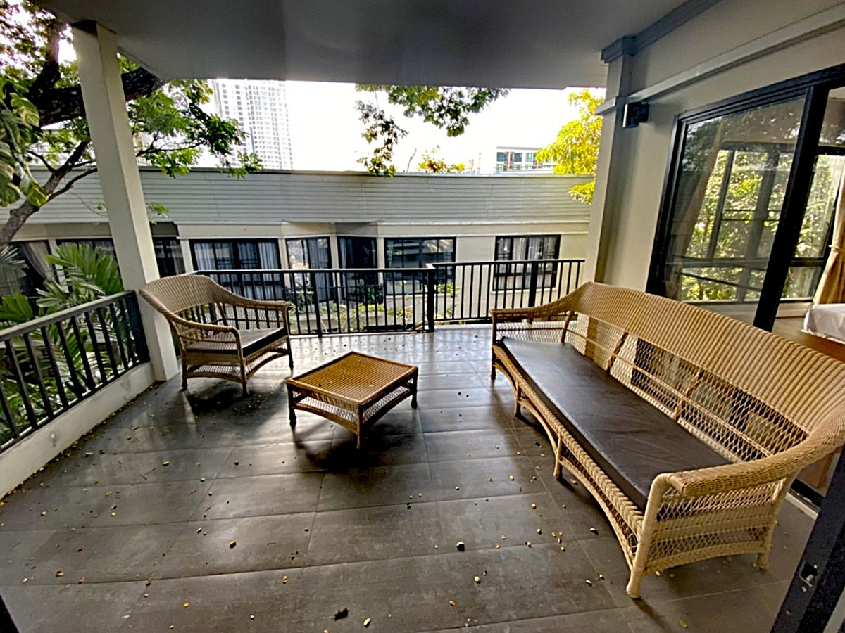 For RentSukhumvit, Asoke, Thonglor : Beautiful House in a Private Compound near BTS Thonglor ** NO CO-AGENT ** 