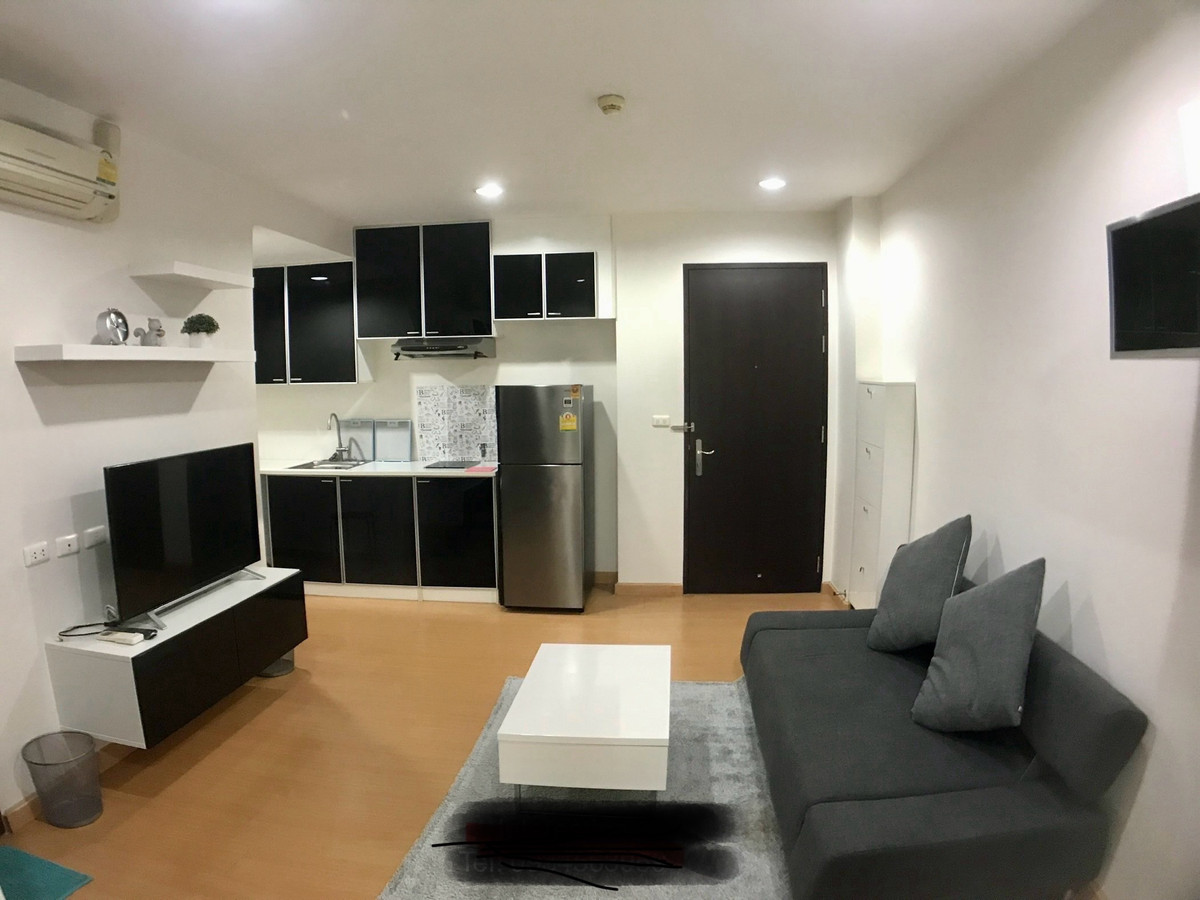 For RentCondoSukhumvit, Asoke, Thonglor : Low rise 1 bed 1 bath 45 sqm condo at The Address Sukhumvit 42 for rent 20,000THB per month, Ekkamai BTS station