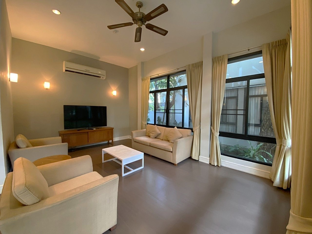 For RentSukhumvit, Asoke, Thonglor : Beautiful House in a Private Compound near BTS Thonglor ** NO CO-AGENT ** 