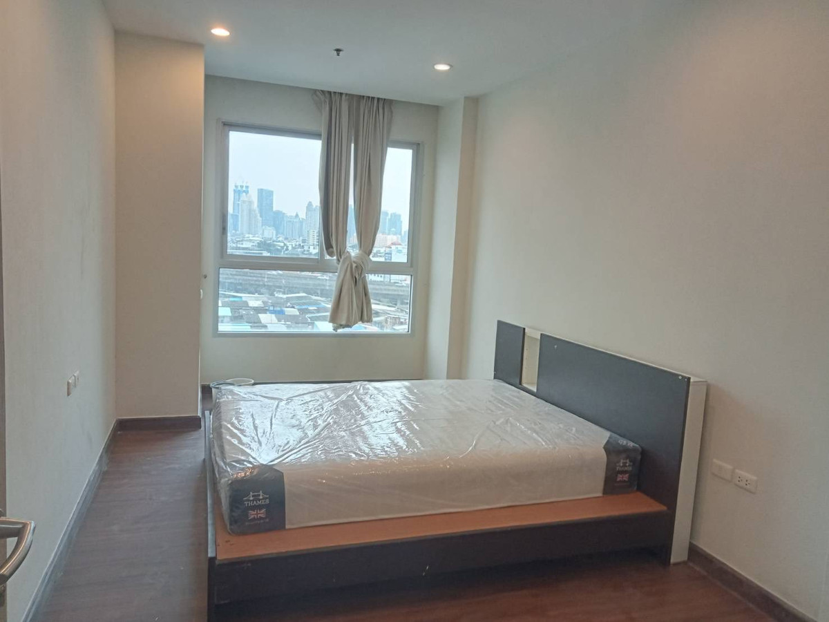 ให้เช่าคอนโดสาทร นราธิวาส : คอนโดใจกลางสาทร เจริญราษ ของใช้ครบ มีเครื่องซักผ้านัดดูห้องได้