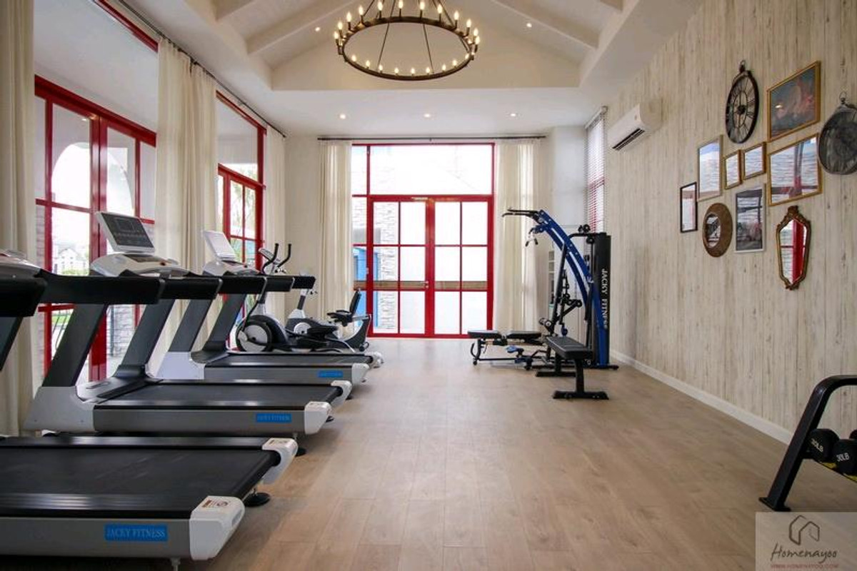 ให้เช่าทาวน์โฮมบางนา แบริ่ง ลาซาล : 🚩🌟🍀 ให้เช่า อินดี้ บางนา-รามคำแหง2 ทาวน์โฮมพรีเมียมเกรด หลังริม ตั้งบนทำเลศักยภาพ เดินทางง่าย ใกล้รถไฟฟ้า และรายล้อมไปด้วยสิ่งอำนวยควมสะดวกมากมาย ห้างใหญ่ ถนนใหญ่ ใกล้ทางด่วน✅ 