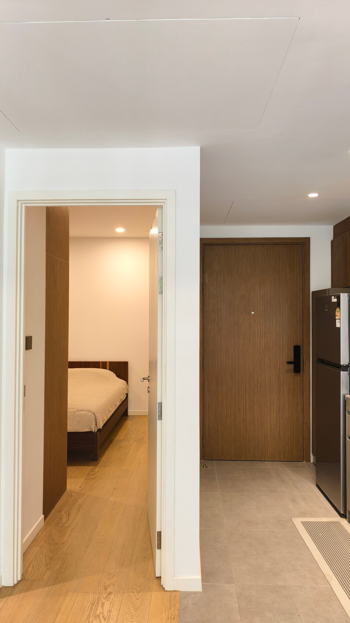 ให้เช่าคอนโดสุขุมวิท อโศก ทองหล่อ : รหัสทรัพย์: [HR281] HOLME Ekkamai 22 โฮล์ม เอกมัย 22 ห้องสวย ราคาดีที่สุด พร้อมเฟอร์ 