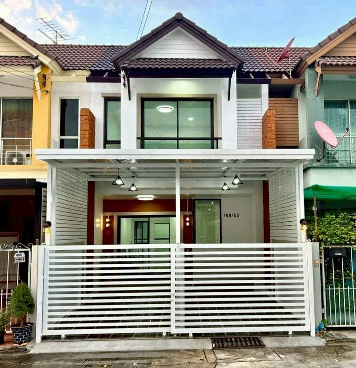 For SaleTownhomeNonthaburi, Bang Yai, Bangbuathong : Cheap sale, Prime Place Village 1, Chan Thong Iam Road, near Westgate.