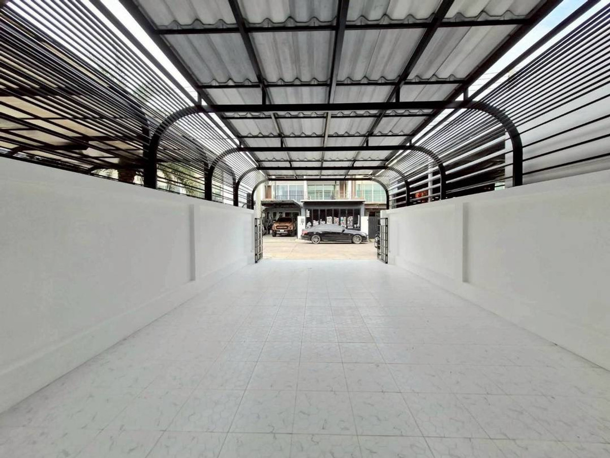 For SaleTownhomePattaya, Bangsaen, Chonburi : Chaiyapruek Townhome / 2 Bedrooms (Sale with Tenant) AM015