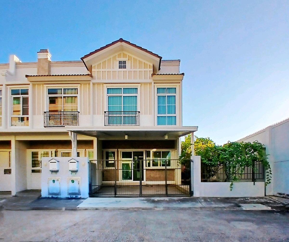 ให้เช่าทาวน์โฮมบางนา แบริ่ง ลาซาล : 🚩🌟🍀 ให้เช่า อินดี้ บางนา-รามคำแหง2 ทาวน์โฮมพรีเมียมเกรด หลังริม ตั้งบนทำเลศักยภาพ เดินทางง่าย ใกล้รถไฟฟ้า และรายล้อมไปด้วยสิ่งอำนวยควมสะดวกมากมาย ห้างใหญ่ ถนนใหญ่ ใกล้ทางด่วน✅ 