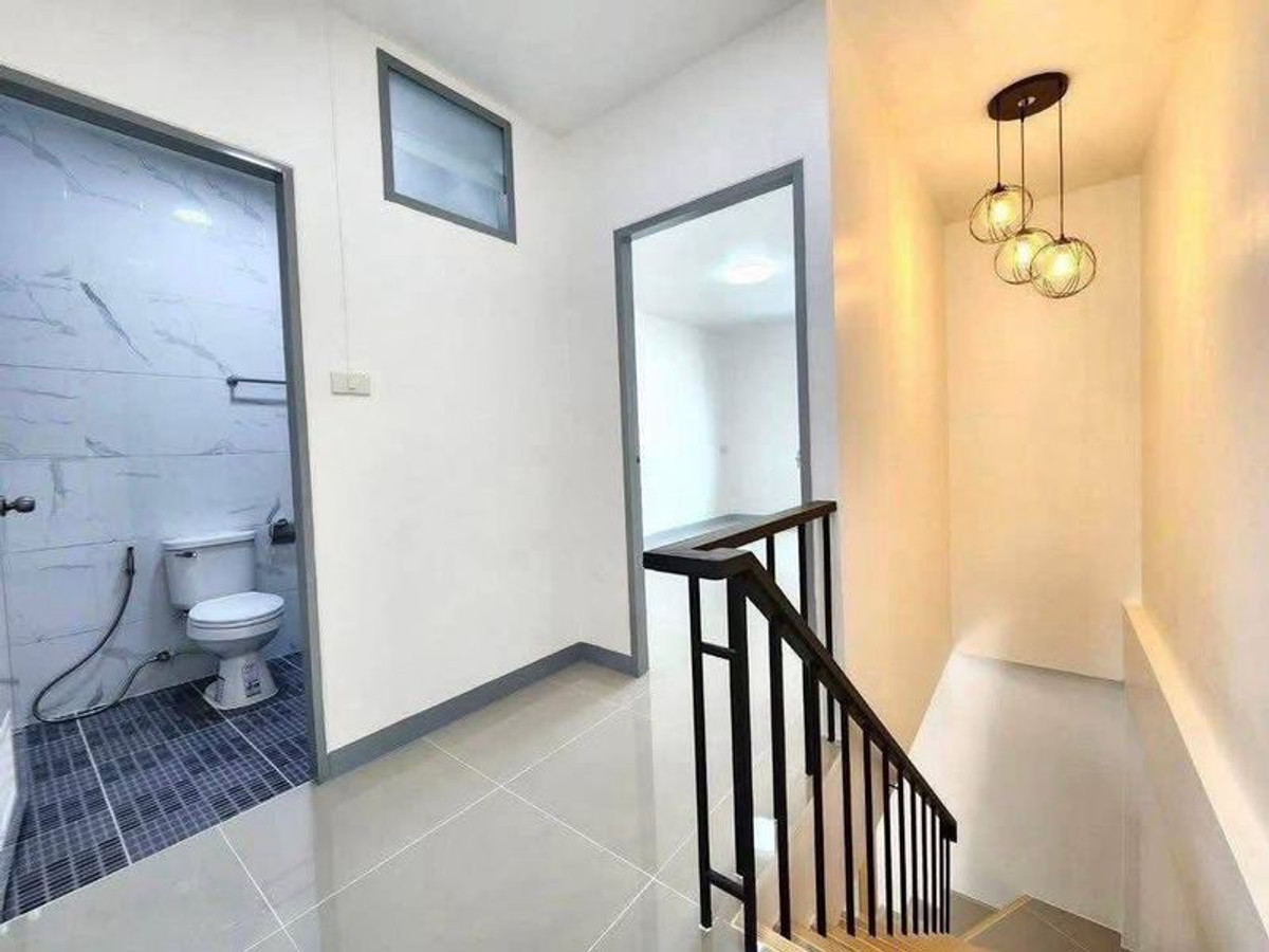 For SaleTownhomePattaya, Bangsaen, Chonburi : Eastern Land House 1 / 2 Bedrooms (For Sale), Eastern Land House 1 / 2 Bedrooms (FOR SALE) YEAN078