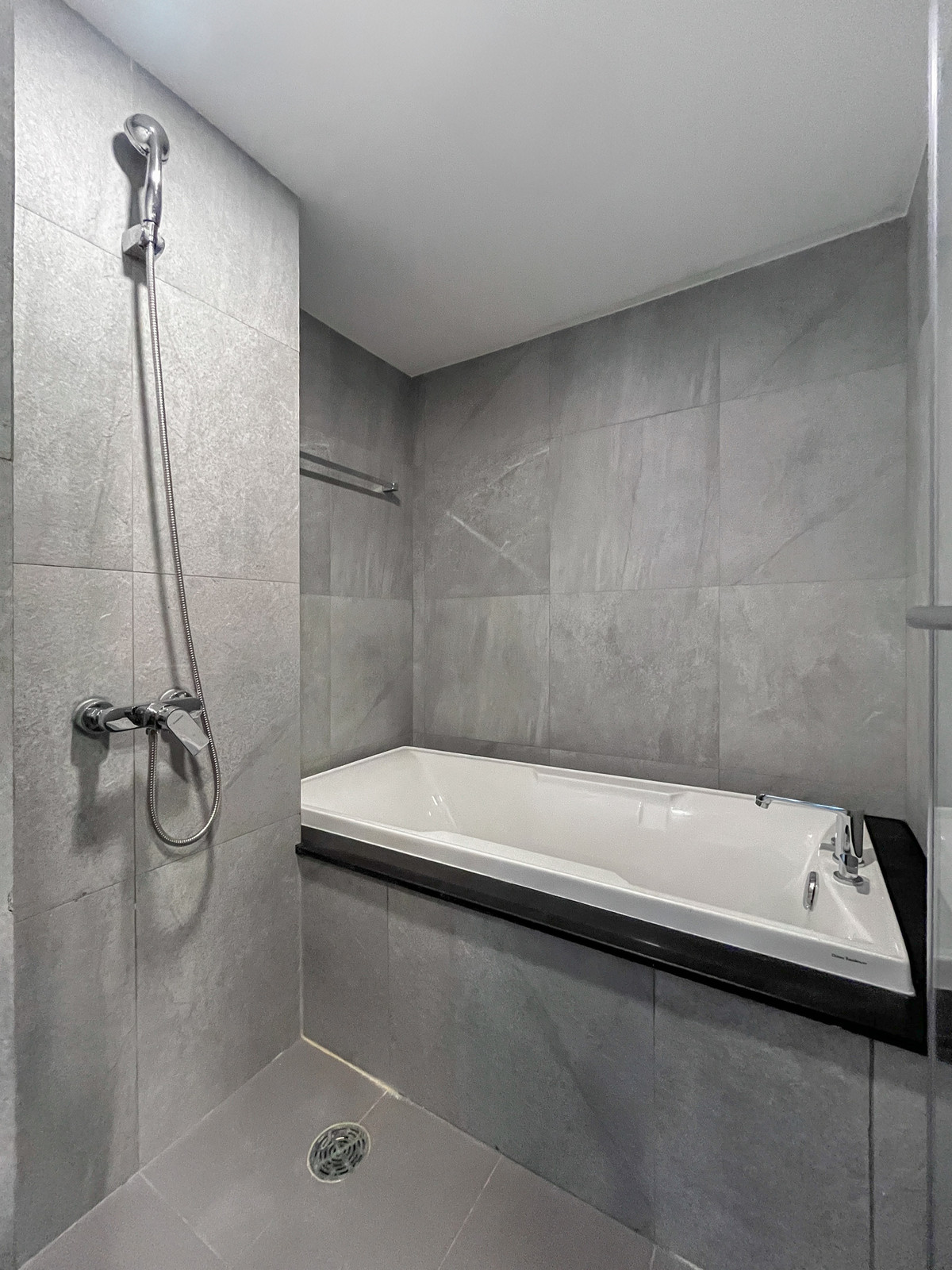 For SaleCondoSriracha Laem Chabang Ban Bueng : 🔥 Price dropped! Really cheapest. Foreigner Quota Dormy / Stasia Sriracha. The owner is in a hurry to sell. (Picture of sample room)