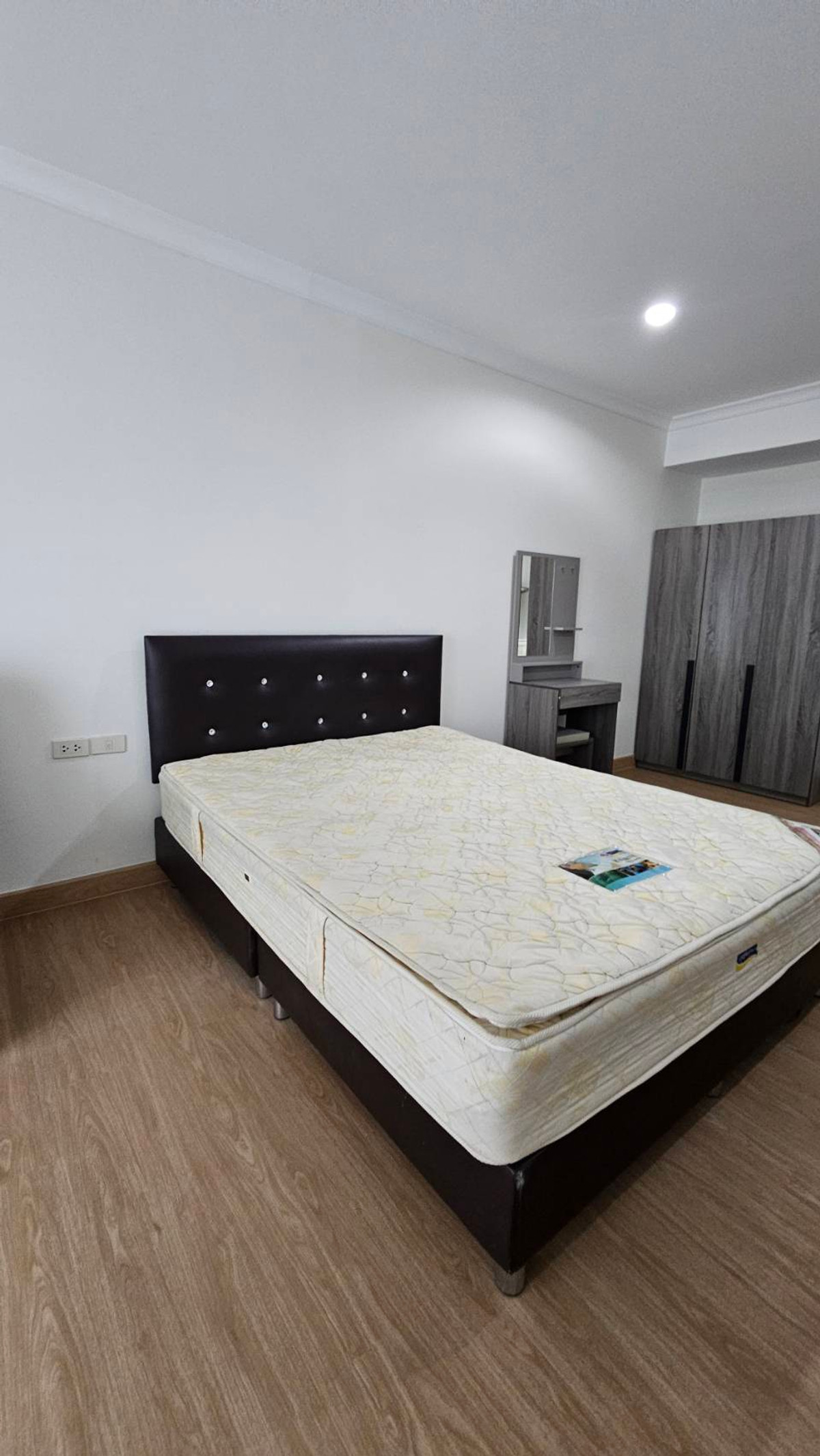 ให้เช่าคอนโดสุขุมวิท อโศก ทองหล่อ : ให้เช่าคอนโด แกรนด์ พาร์ค วิว อโศก พร้อมเครื่องใช้ไฟฟ้าเฟอร์นิเจอร์ครบ