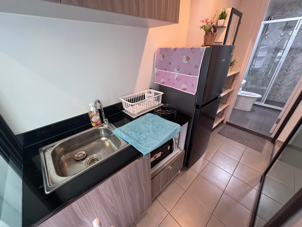 For RentCondoThaphra, Talat Phlu, Wutthakat : The room is very beautiful! Available and ready for rent, only 11,000/month. Regent Home Wuthakat near BTS. You can inquire.