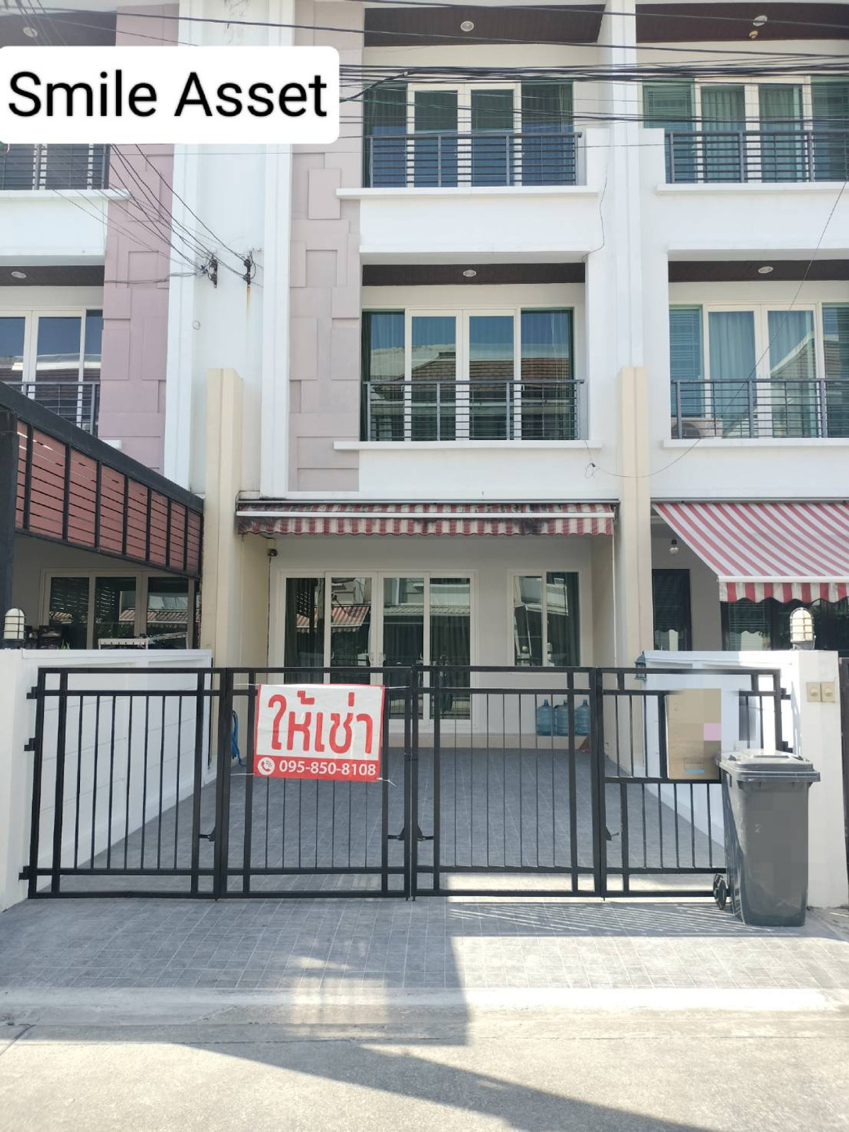 ให้เช่าทาวน์โฮมเลียบทางด่วนรามอินทรา : บ้านพร้อมอยู่ (ราคาดี )จดทะเบียนบริษัทได้ บ้านกว้าง โปร่งสบาย