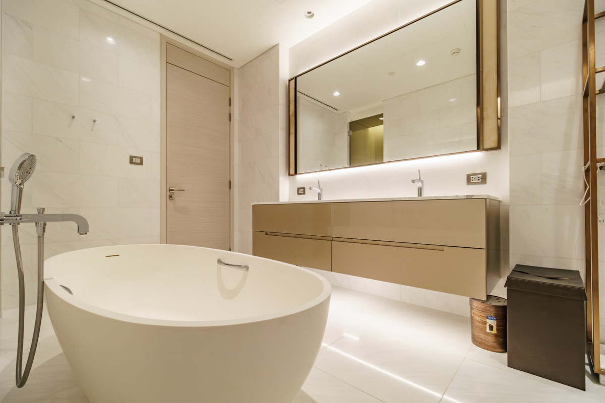 ให้เช่าคอนโดวิทยุ ชิดลม หลังสวน : Sindhorn Kempinski – Branded Residence ระดับ 5 ดาว ใจกลางหลังสวน 300K/เดือน