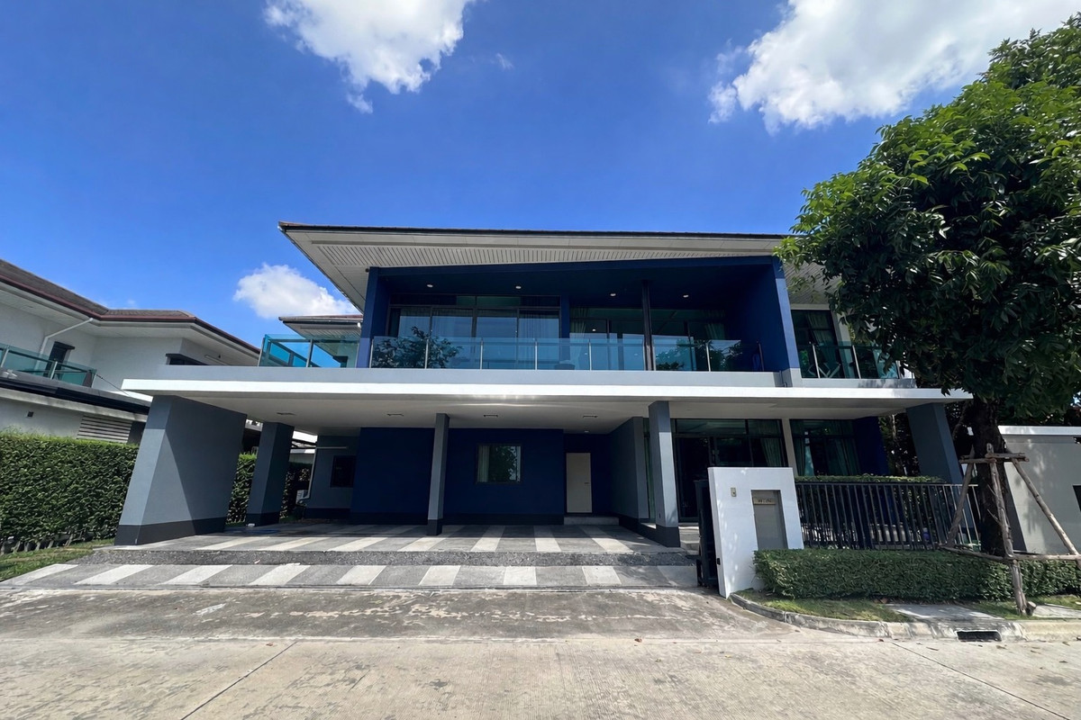 ให้เช่าบ้านพัฒนาการ ศรีนครินทร์ : ว่างพร้อมเช่า 6 ห้องนอน หลังใหญ่ที่สุดในโครงการ