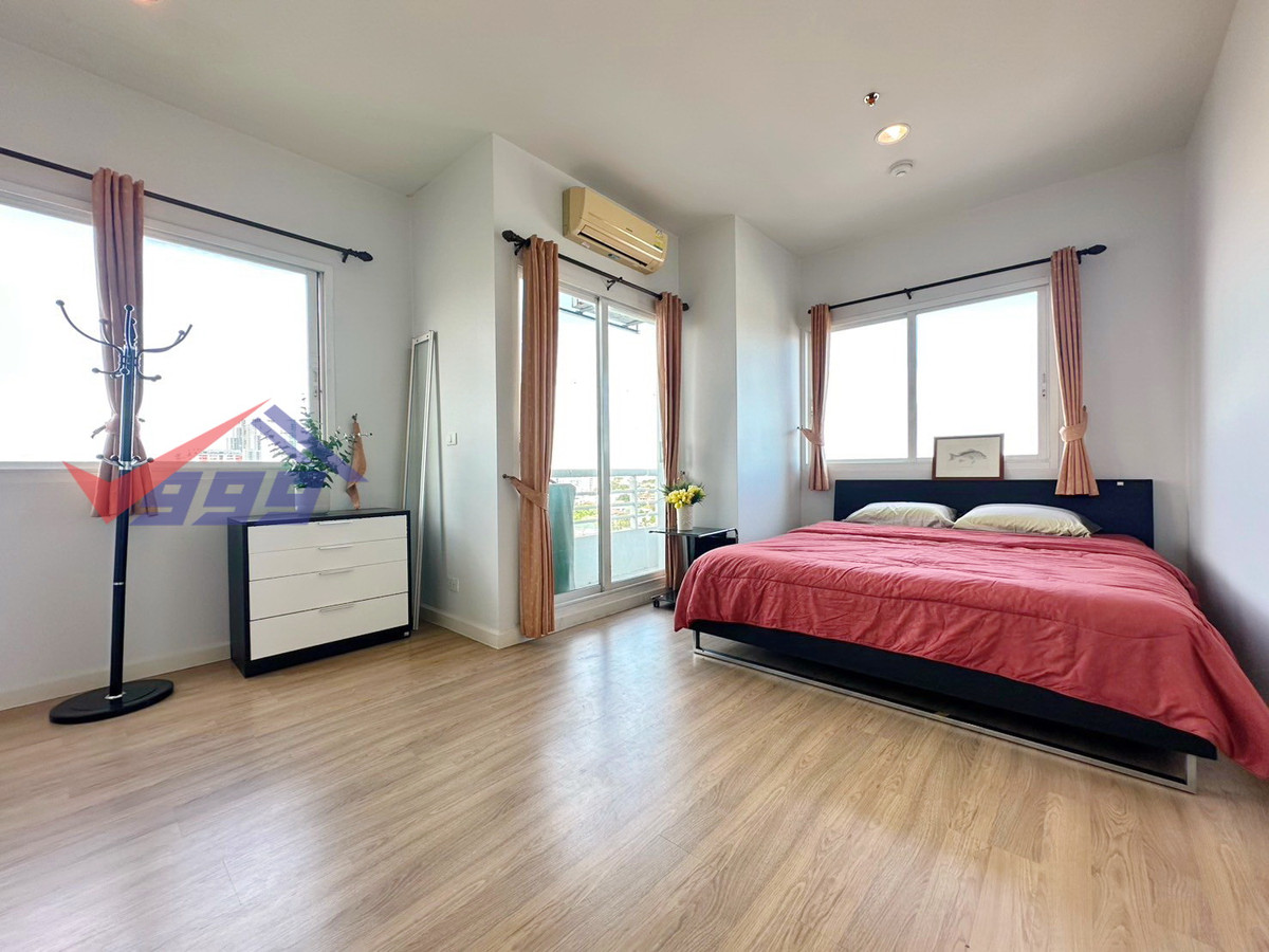 For RentCondoPattanakan, Srinakarin : For rent: Corner condo, 2 bedrooms, clean and tidy room