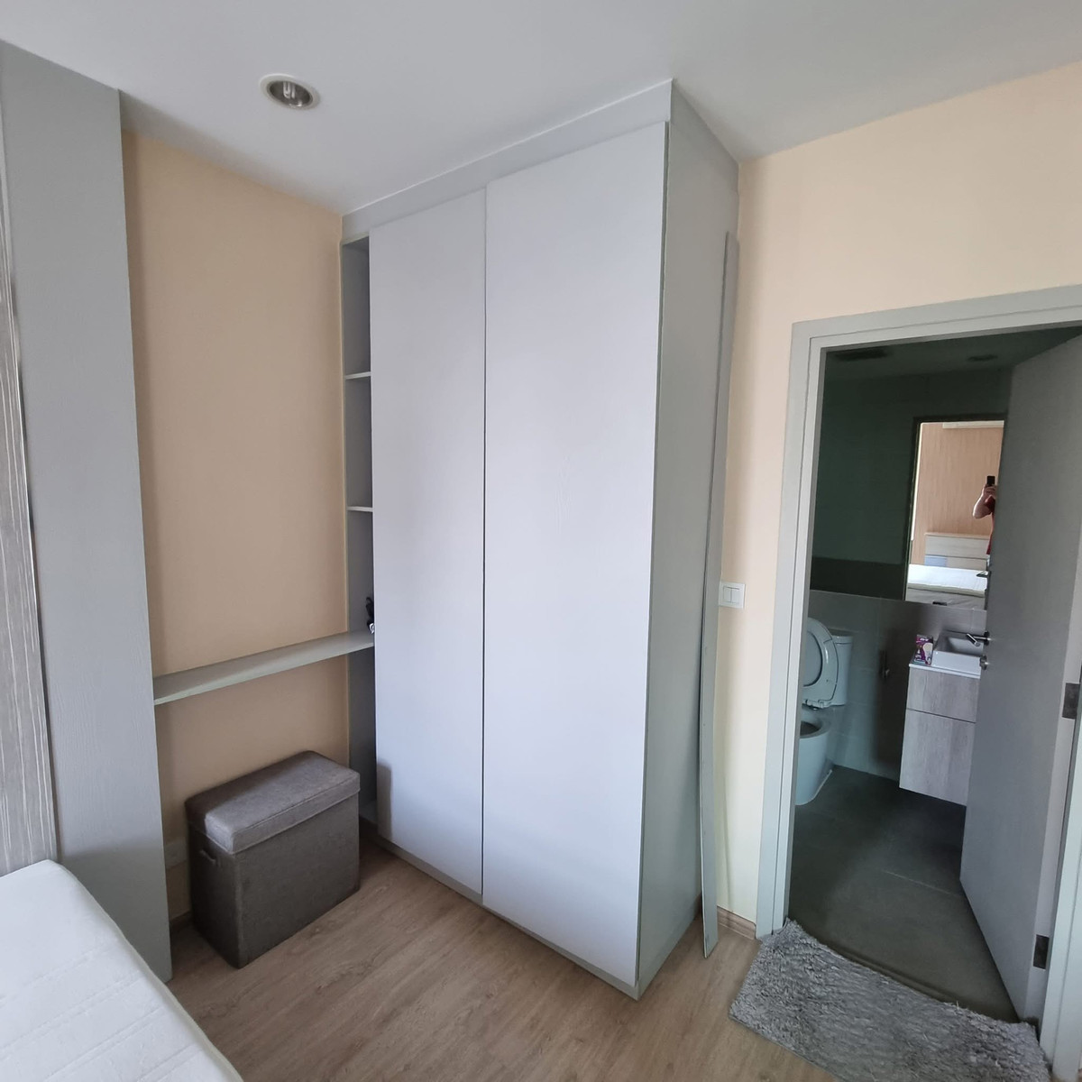 ขายคอนโดสยาม จุฬา สามย่าน : ★ราคาดีเว่อร์ ถูกสุดในโครงการ เพียงแค่ 5.6 ลบ. ★ห้องสวย ขนาด 34 ตรม. ชั้น 10-20 ★  ใกล้ม.จุฬาฯ ห้องบิ้วอินใหม่ ★เฟอร์นิเจอร์ครบครัน ★ @ Ideo Q Chula Samyan