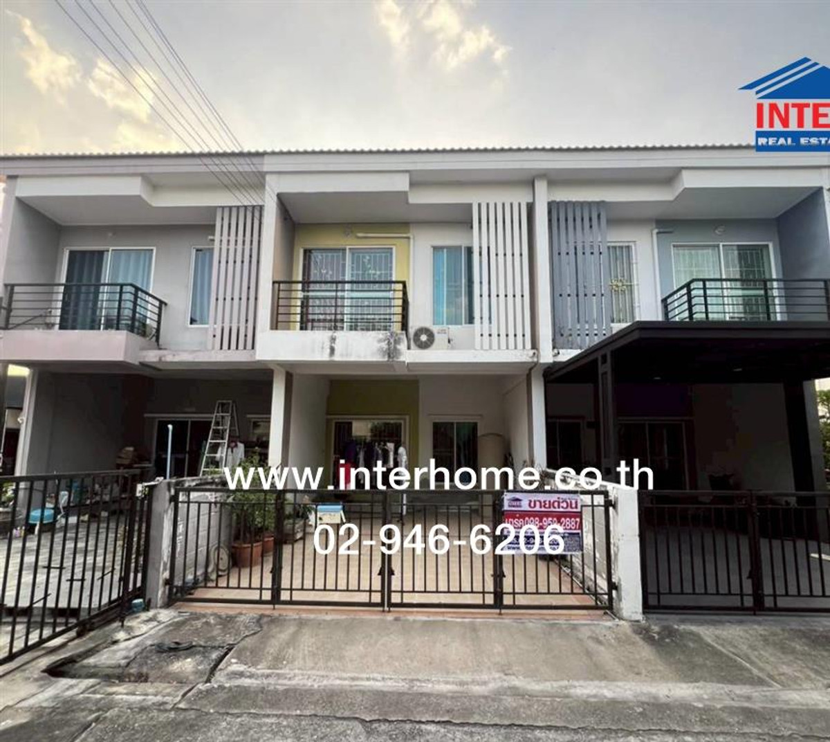 For SaleTownhomeMahachai Samut Sakhon : Townhouse, 2 floors, 21.2 sq m, Wiset Suk Nakhon Village, Phase 6, Phanthai Norasing. Soi Wat Phanthai Norasingh, Rama 2 Road, Soi Phanthai Norasingh Road Mueang Samut Sakhon, Samut Sakhon