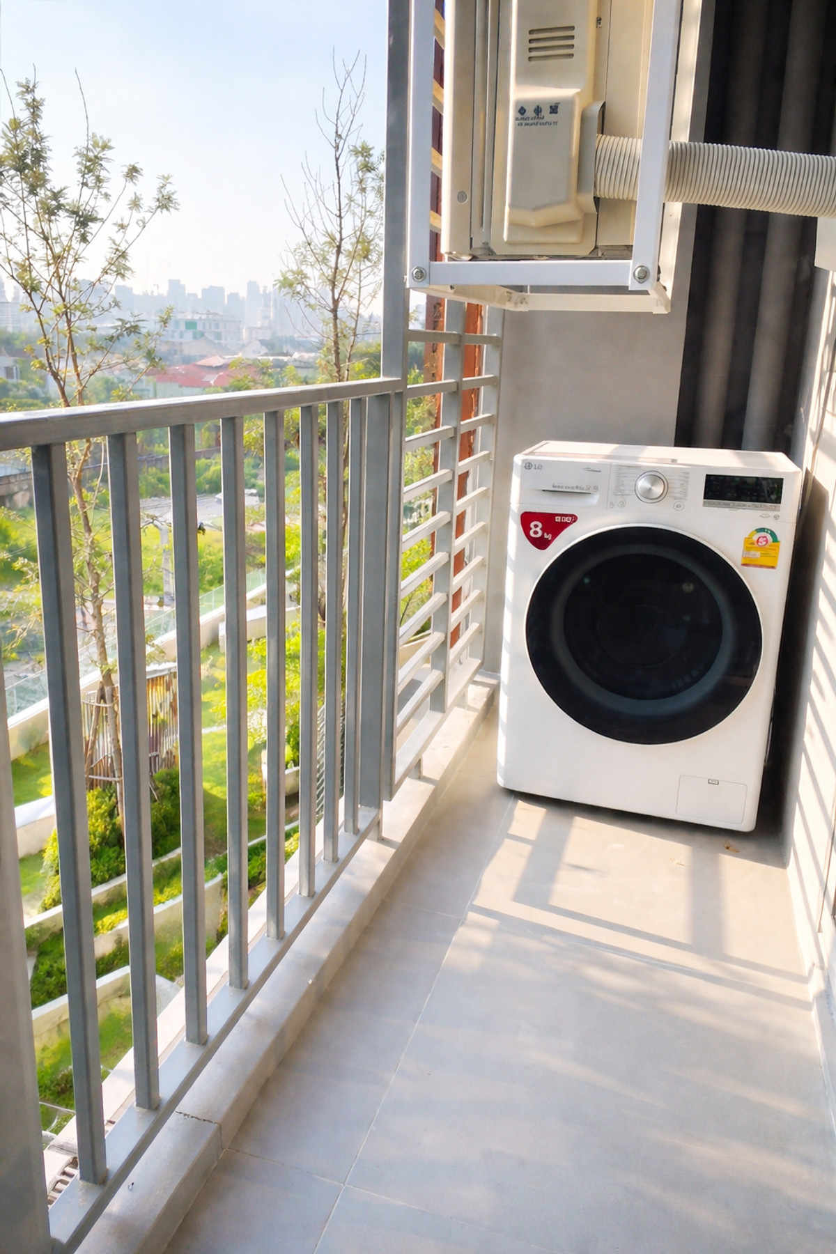 For RentCondoSukhumvit, Asoke, Thonglor : For rent: Quintara Phum Sukhumvit 39, pool view.