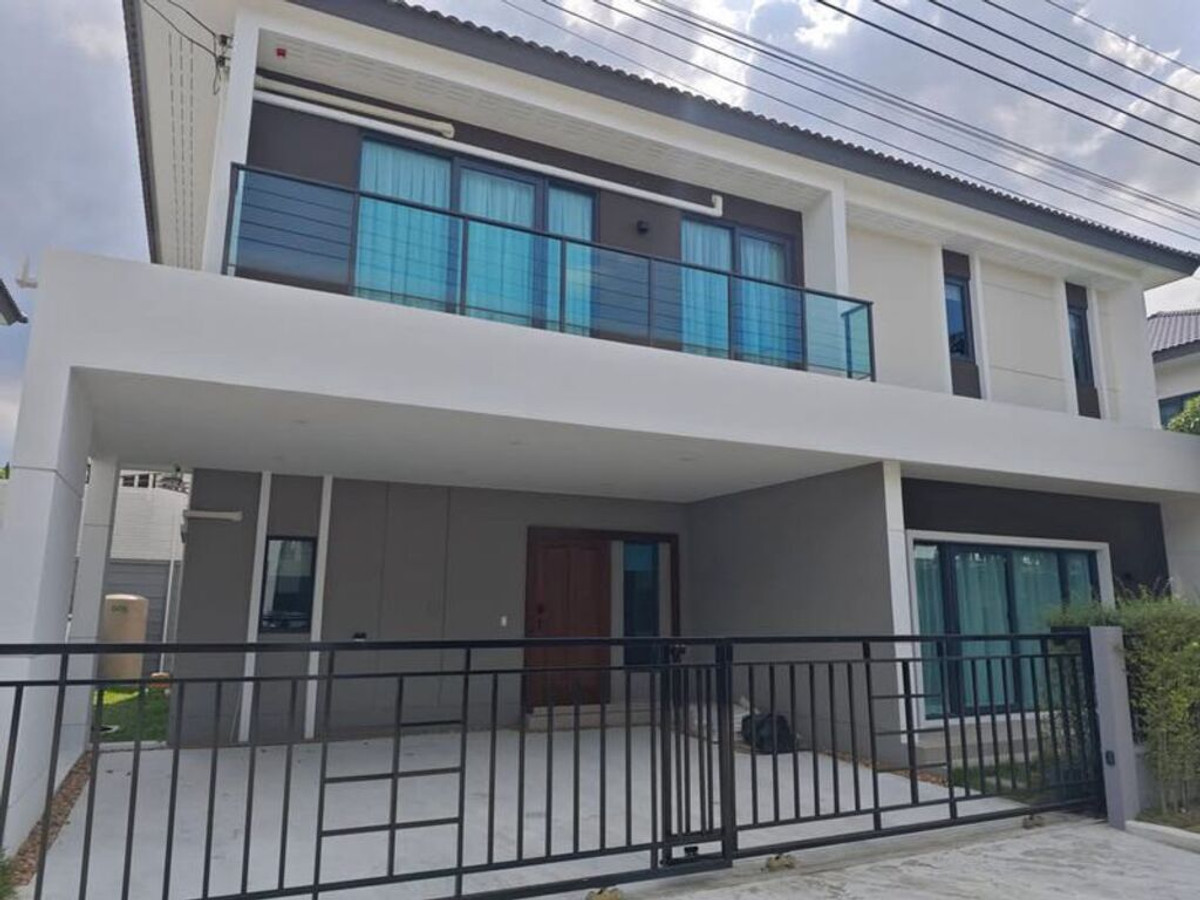 ให้เช่าบ้านวิภาวดี ดอนเมือง หลักสี่ : ให้เช่า เซนโทร วิภาวดี เลขที่ 8/212 (เลี้ยงสัตว์เล็กได้) (ใกล้ โรงเรียนนานาชาติฮาร์โรว์กรุงเทพฯ)