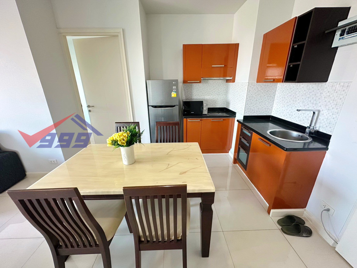 For RentCondoPattanakan, Srinakarin : For rent: Corner condo, 2 bedrooms, clean and tidy room